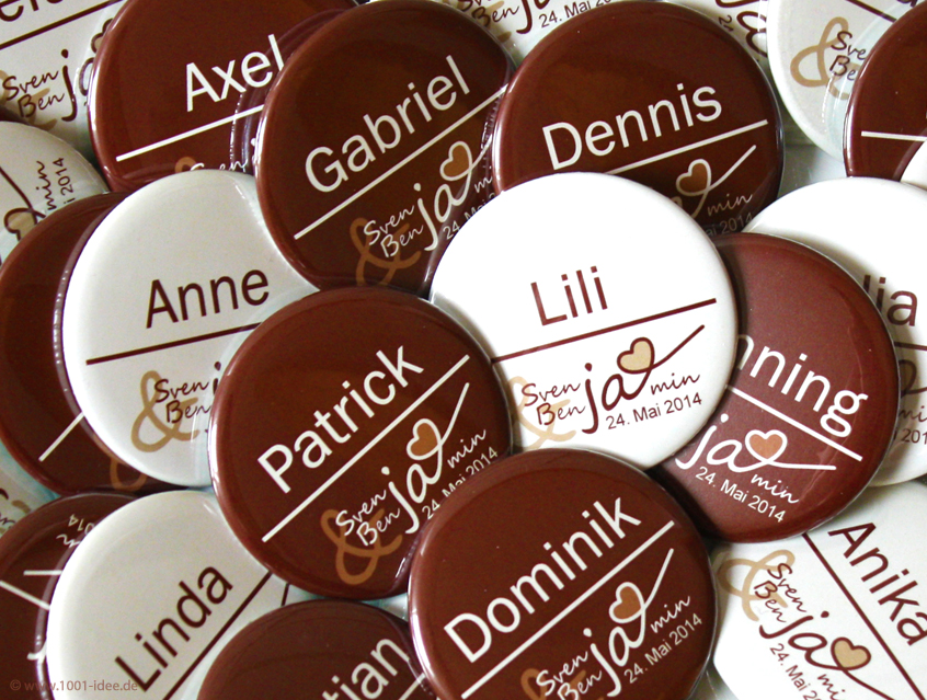 Button in crème und braun, genau gesagt: schokobraun, ja sagen, mit Gästenamen als Tischkärtchen und / oder Gastgeschenk Team, Braut Team Bräutigam Hochzeitsbutton für Hochzeit oder Feier Nadelbutton Magnetbutton mit Kontermagnet Flaschenöffner Taschenspiegel Spangenclip Namensschild Namensanstecker Anstecker Butterfly Verschluss Spangen-Clip Kroko Clip Tischordnung Platzkarte passend zur Hochzeitskarte Karte Papeterie Hochzeitspapeterie alle Farben bunt Wunschfarbe