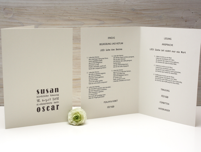 no. 7120 - Hochzeitskerze Kirchenheft Ablaufplan Kirche Hochzeit Kerze Trauung Liebe im Quadrat Karte Papeterie Hochzeitspapeterie vanille creme elfenbein grau dunkelgrau modern verschiedene Schriften Typo