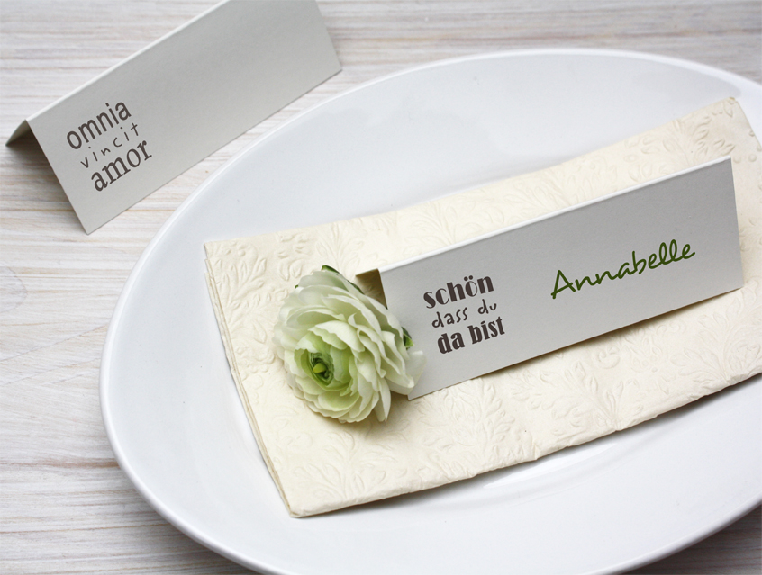 no. 7120 - Tischkarte Hochzeit klassisches Tischkärtchen Platzkarte Hochzeitskarte Liebe im Quadrat Karte Papeterie Hochzeitspapeterie vanille creme elfenbein grau dunkelgrau modern verschiedene Schriften Typo