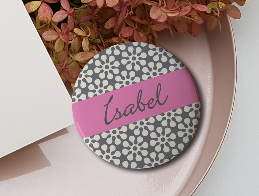 no. 7132 - Button in toller Farbgebung: grau - cr&egrave;me - mint, im Unlimited Design: Hintergrund z.B. floral, mit Steifen, Apfel, mit G&auml;stenamen, als Tischk&auml;rtchen und / oder Gastgeschenk, Vintage Look, Button Ausf&uuml;hrungen: Nadelbutton, Magnetbutton mit Kontermagnet, Flaschen&ouml;ffner, Taschenspiegel, Spangenclip, als Namensschild oder Namensanstecker, Anstecker Butterfly Verschluss, Spangen-Clip Kroko Clip, Tischordnung, Platzkarte, Tischkarte, passend zur Hochzeitskarte Karte Papeterie Hochzeitspapeterie, sanfte Farben, verschiedene Hintergr&uuml;nde und Farben m&ouml;glich