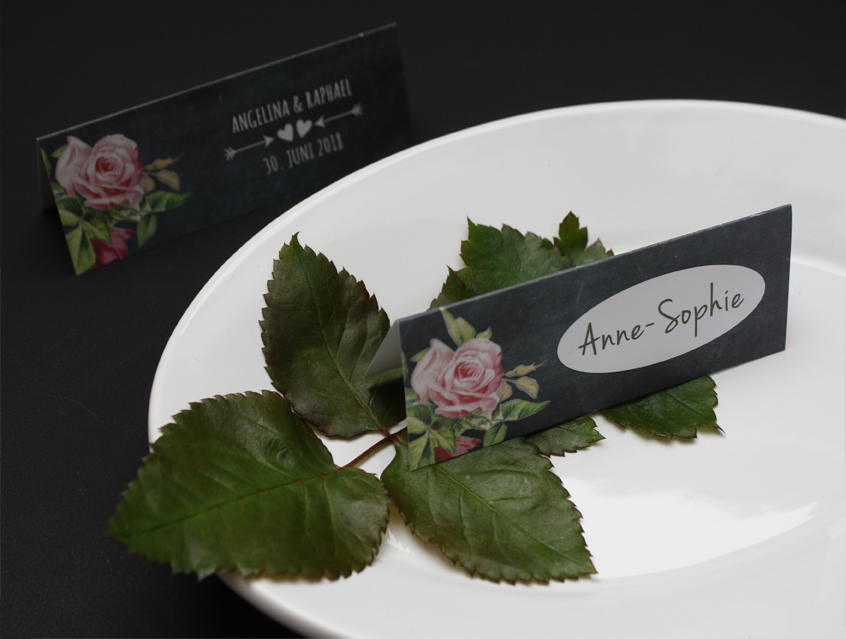 no. 7143 - Tischkärtchen Tischkarte zum Selberbeschriften Gästenamen Namen des Gastes passend zu Einladung Hochzeit Hochzeitseinladung Hochzeitskarte chalkboard Kreide Tafel Rosen roses schwarz rosa vanille Vintage