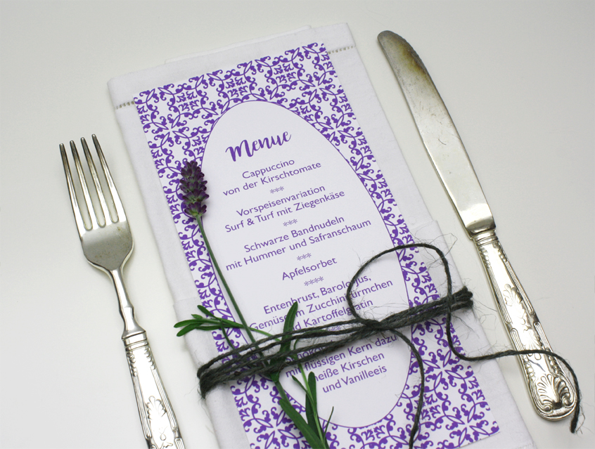 no. 7144 - Menükarte Menue Menü Hochzeitsmenü Getränkekarte zu Hochzeitseinladung Exceptionelle Karte Papeterie Hochzeitspapeterie Lavendel lila violett Blumen ländlich Ein Hauch von Südfrankreich / Provence modern ländlich shabby chic vintage verspielt romantisch