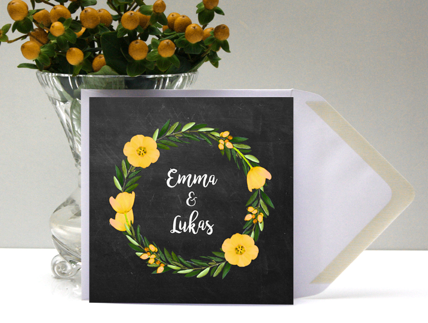 no. 7146 - Einladung Hochzeit Hochzeitseinladung Hochzeitskarte Karte Papeterie Hochzeitspapeterie Kreidetafel Schiefertafel Schultafel Chalkoboard Tafel natur Naturkarton Naturpapier Naturpapier Kraftpapier Kraft Karton weiss weiß Packpapier Rillenoptik Boho bohemian wedding Flower Power Blütenkranz Blumenkranz Olive Olivenzweig Blume Blumen Blüte Kranz Ranke Kordel shabby chic vintage hip Hippie Style