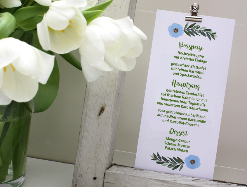 no. 7146 - Menükarte Menu Menue Menü Hochzeit Hochzeitsmenü Hochzeitsmahl Hochzeitsessen Hochzeitskarte Karte Papeterie Hochzeitspapeterie hellblau blau natur Naturkarton Naturpapier Naturpapier Kraftpapier Kraft Karton weiss weiß Packpapier Rillenoptik Boho bohemian wedding Flower Power Blütenkranz Blumenkranz Olive Olivenzweig Blume Blumen Blüte Kranz Ranke Kordel shabby chic vintage hip Hippie Style