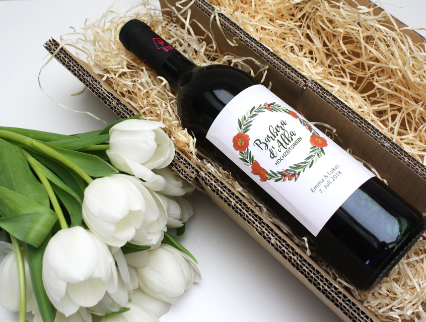no. 7146 - Aufkleber Etikett Flasche Weinflasche Flaschenetikett für Weißwein Rotwein Papeterie Hochzeitspapeterie hellblau blau weiss weiß Packpapier Rillenoptik Boho bohemian wedding Flower Power Blütenkranz Blumenkranz Olive Olivenzweig Blume Blumen Blüte Kranz Ranke Kordel shabby chic vintage Look hip Hippie Style
