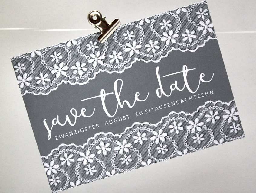 no. 7147 - Einladung Hochzeit Save-the-date Save the date Kärtchen A6 Hochzeitseinladung Hochzeitskarte Karte Papeterie Hochzeitspapeterie weiss weiß Spitze lace lacey Packpapier Rillenoptik natur Kraftpapier Optik grau alle Farben Vintage Style Boho shabby chic edel extravagant